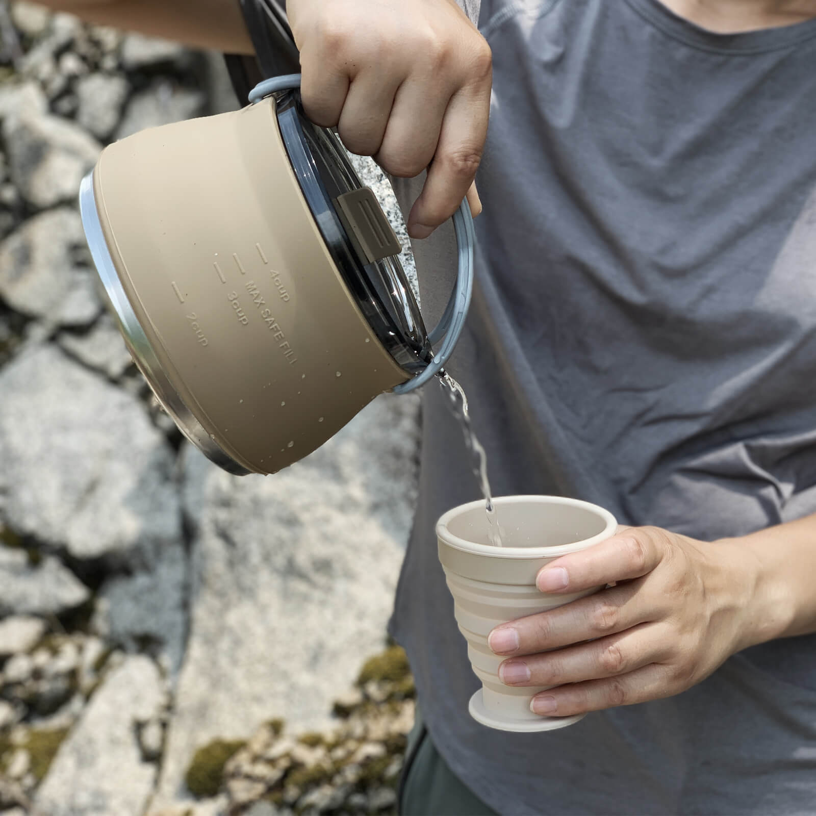 Juego de hervidor de camping plegable con taza y bol – 1000 ml. Utensilios de cocina portátiles.