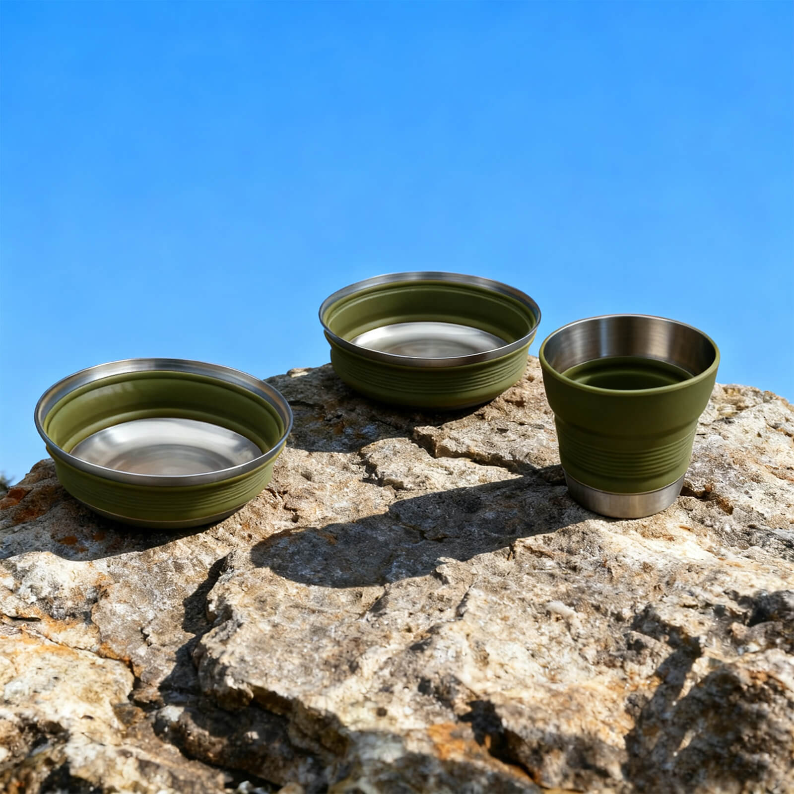 collapsible_tableware_set_dark_green